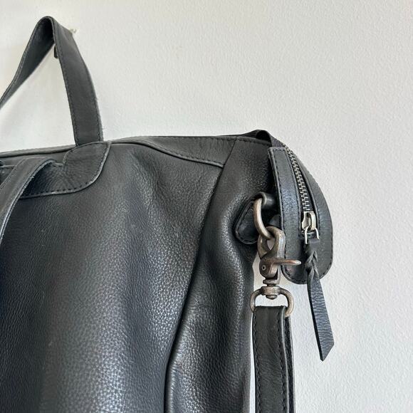 Rock Paper Scissors Genuine Leather Sloane Convertible Bag Backpack Black - Picture 6 of 10